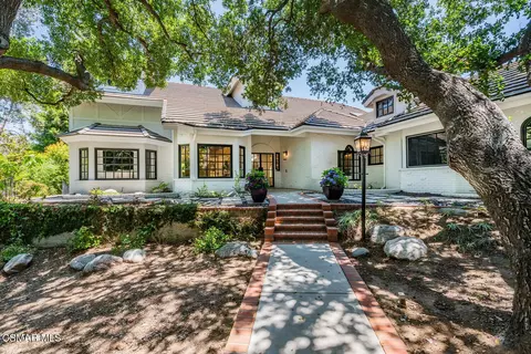 488 Oakhampton St, Thousand Oaks, CA 91361