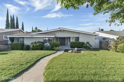 16645 Nordhoff St, North Hills, CA 91343