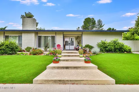 1419 Oberlin Ave, Thousand Oaks, CA 91360