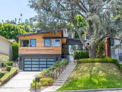 15138 Valley Vista Blvd, Sherman Oaks, CA 91403