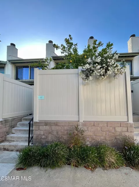 5257 Colodny Dr #C2, Agoura Hills, CA 91301