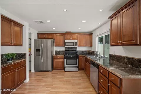 280 Green Lea Pl, Thousand Oaks, CA 91361