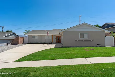 840 Moffatt Cir, Simi Valley, CA 93065