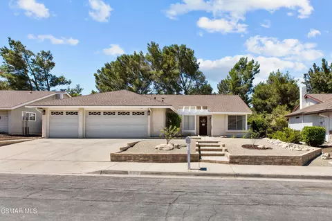 451 Thunderhead St, Thousand Oaks, CA 91360