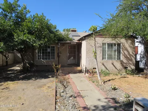 11853 Strathern St, North Hollywood, CA 91605