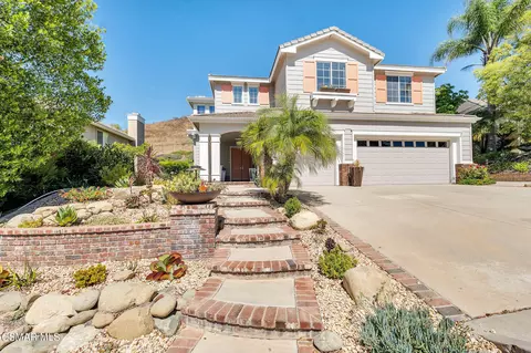 558 Grass Valley St, Simi Valley, CA 93065