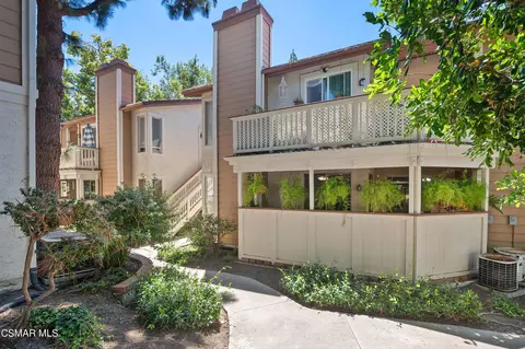 2462 Pleasant Way #E, Thousand Oaks, CA 91362