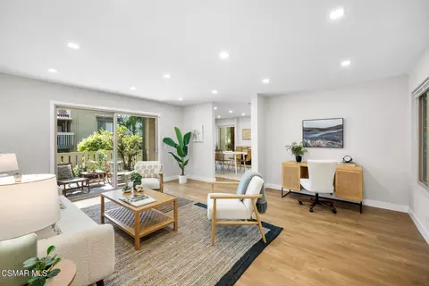 245 Oakleaf Dr #103, Thousand Oaks, CA 91360