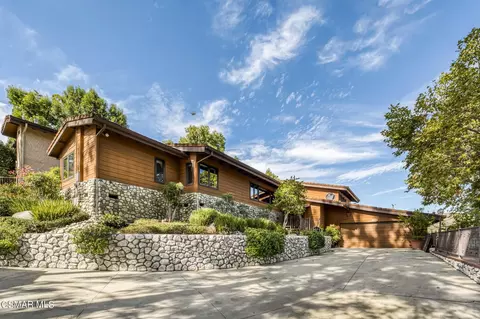 6161 Fairview Pl, Agoura Hills, CA 91301