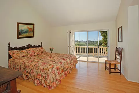 1573 Meadow Cir, Carpinteria, CA 93013 photo 7