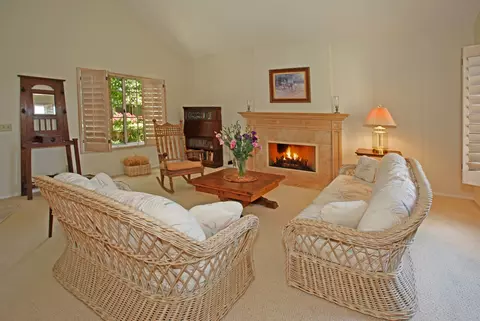 1573 Meadow Cir, Carpinteria, CA 93013 photo 4