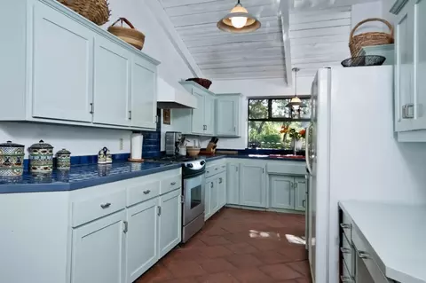 1369 Foothill Rd, Ojai, CA 93023 photo 11