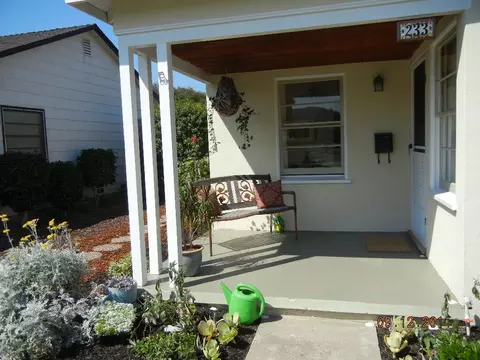233 S D St, Lompoc, CA 93436 photo 2