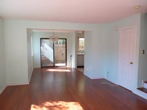 61 Village Circle Dr, Lompoc, CA 93436 photo 2