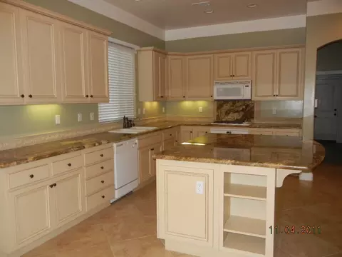 669 Palomar Cir, Lompoc, CA 93436 photo 5