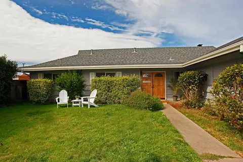 1509 Jay St, Carpinteria, CA 93013 photo 1