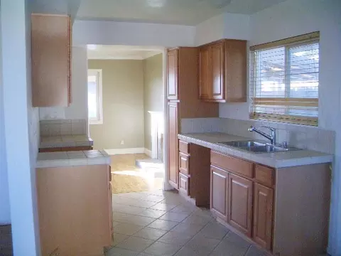 804 E North Ave, Lompoc, CA 93436 photo 3