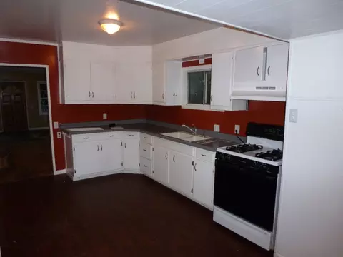 751 Olive Ave, Carpinteria, CA 93013 photo 4