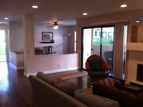 1975 Majorca Dr, Oxnard, CA 93035 photo 3