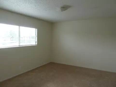 709 N E St, Lompoc, CA 93436 photo 3