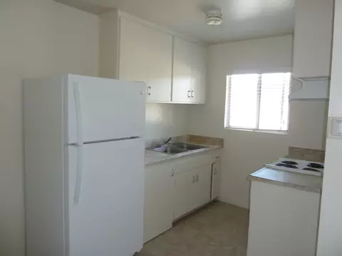 709 N E St, Lompoc, CA 93436 photo 5