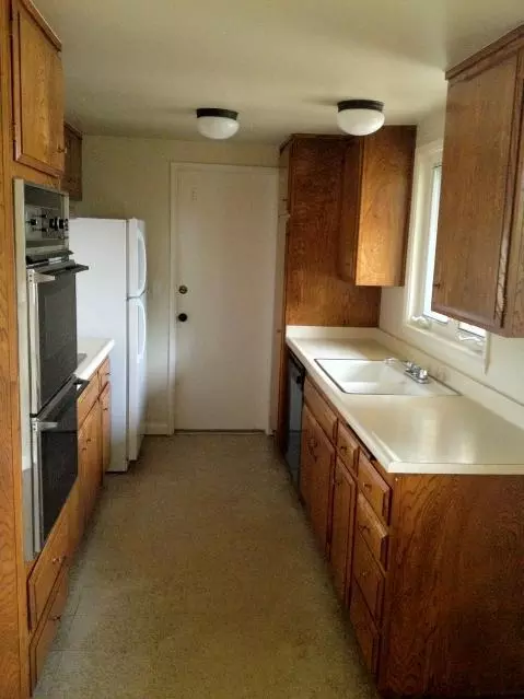 235 Lexington Ave, Goleta, CA 93117 photo 3