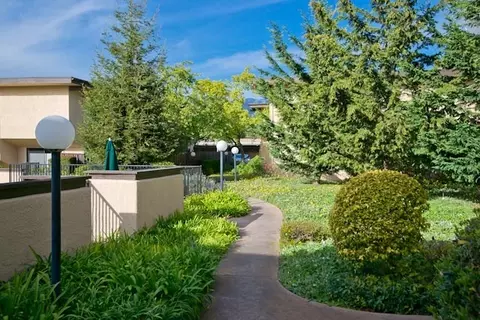5446 8th St #11, Carpinteria, CA 93013 photo 3