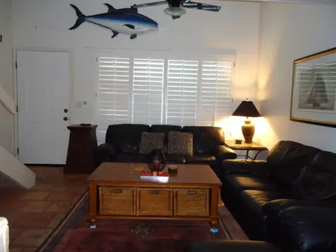 220 Elm Ave #8, Carpinteria, CA 93013 photo 2