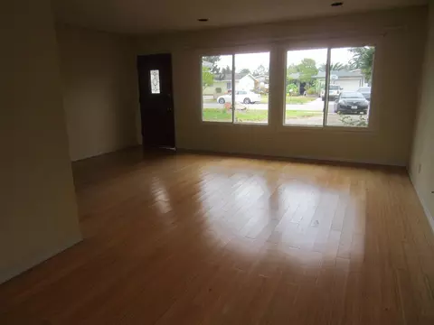 1359 Linhere Dr, Carpinteria, CA 93013 photo 2