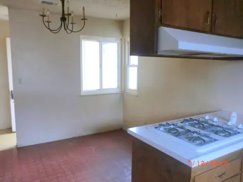 525 De Anza Way, Oxnard, CA 93033 photo 2