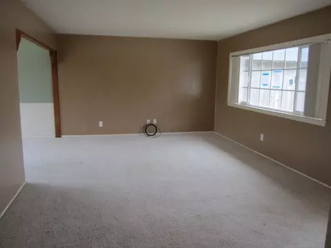 1128 N Poppy St, Lompoc, CA 93436 photo 3