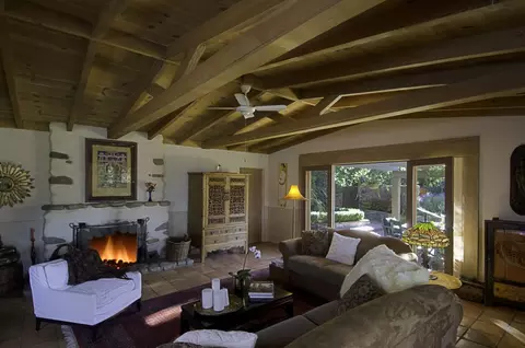4308 Hendrickson Rd, Ojai, CA 93023 photo 2