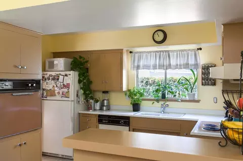 140 Serafin Way, Carpinteria, CA 93013 photo 6