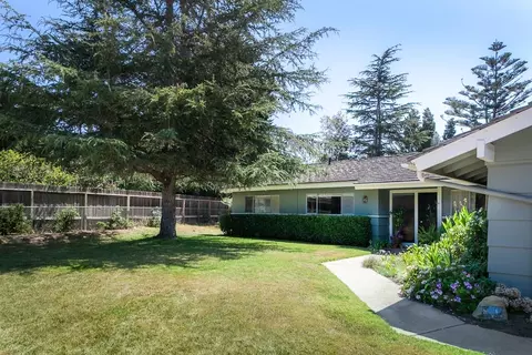140 Serafin Way, Carpinteria, CA 93013 photo 1