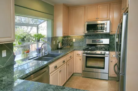7825 Day Dr, Goleta, CA 93117 photo 9