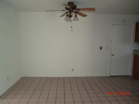 637 E Thomas St, Oak View, CA 93022 photo 4
