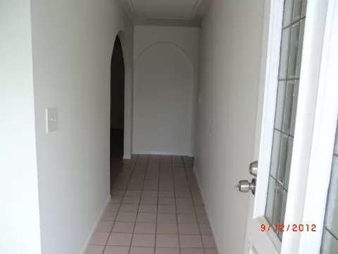 637 E Thomas St, Oak View, CA 93022 photo 3