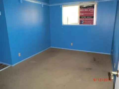 637 E Thomas St, Oak View, CA 93022 photo 9