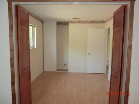 637 E Thomas St, Oak View, CA 93022 photo 8