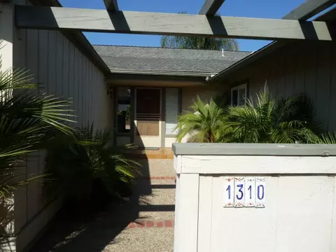 1310 Trieste Ln, Carpinteria, CA 93013 photo 2