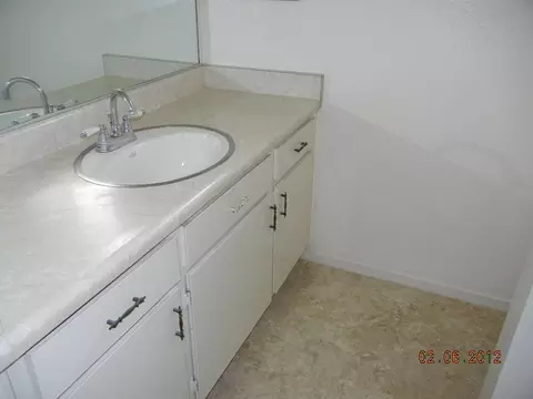 400 E Bell Ave, Lompoc, CA 93436 photo 10