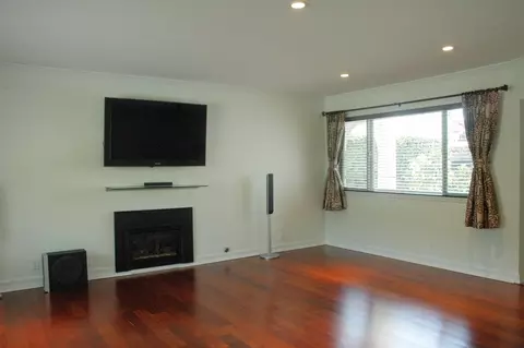 213 Hillview Dr, Goleta, CA 93117 photo 2