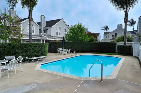 4505 Carpinteria Ave #D, Carpinteria, CA 93013 photo 2