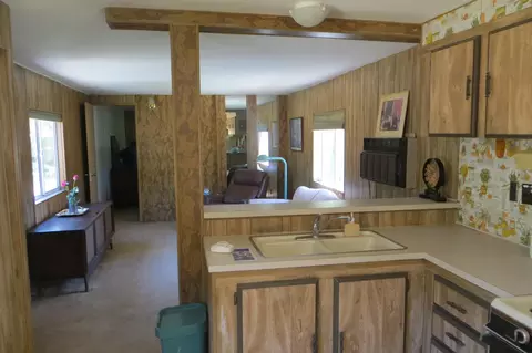 11375 Creek Rd, Ojai, CA 93023 photo 2