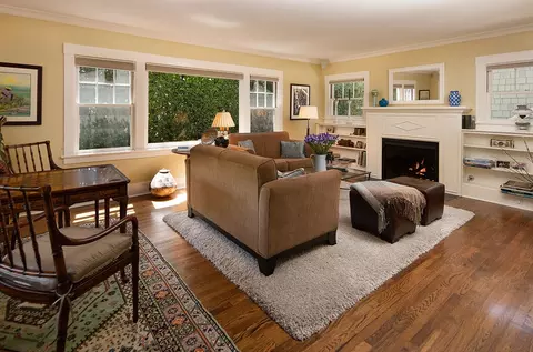 25 E Islay St, Santa Barbara, CA 93101 photo 2