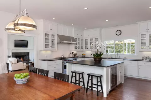 199 Ocean View Ave, Carpinteria, CA 93013 photo 8