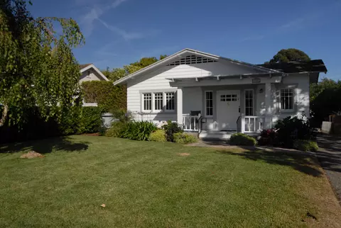 630 Palm Ave, Carpinteria, CA 93013 photo 2