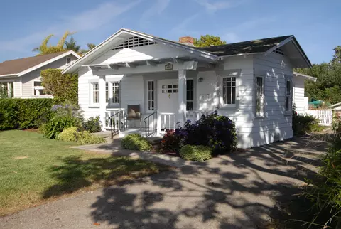 630 Palm Ave, Carpinteria, CA 93013 photo 1