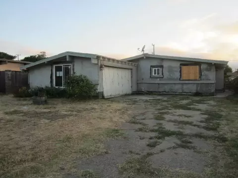 213 N M St, Lompoc, CA 93436 photo 1