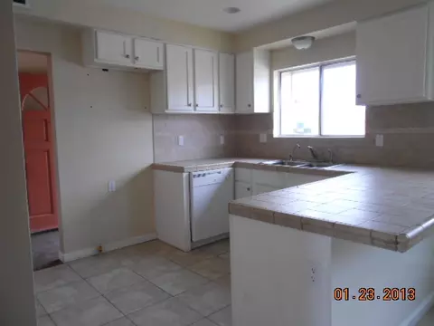 2944 Circle Dr, Oxnard, CA 93033 photo 3